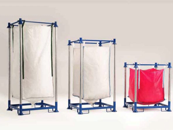 Soporte metálico para Big Bags en almacén industrial